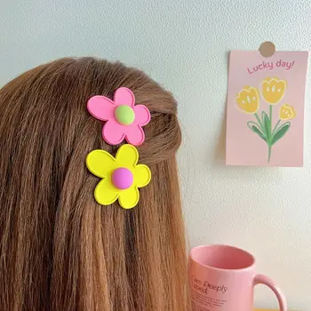 Candy Farby sponky do Vlasov Elegantný Kvetinové Plastové Strane Rany Vlasy Klip Barrettes pre Ženy Ženy