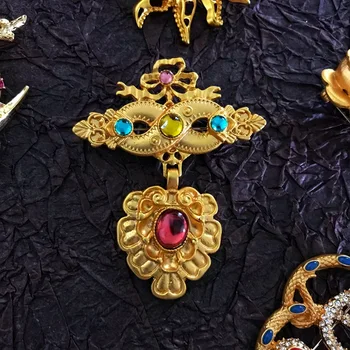 Európske a Americké vintage lemovaný kvet kabát Západnej príslušenstvo brošňa dámske šperky